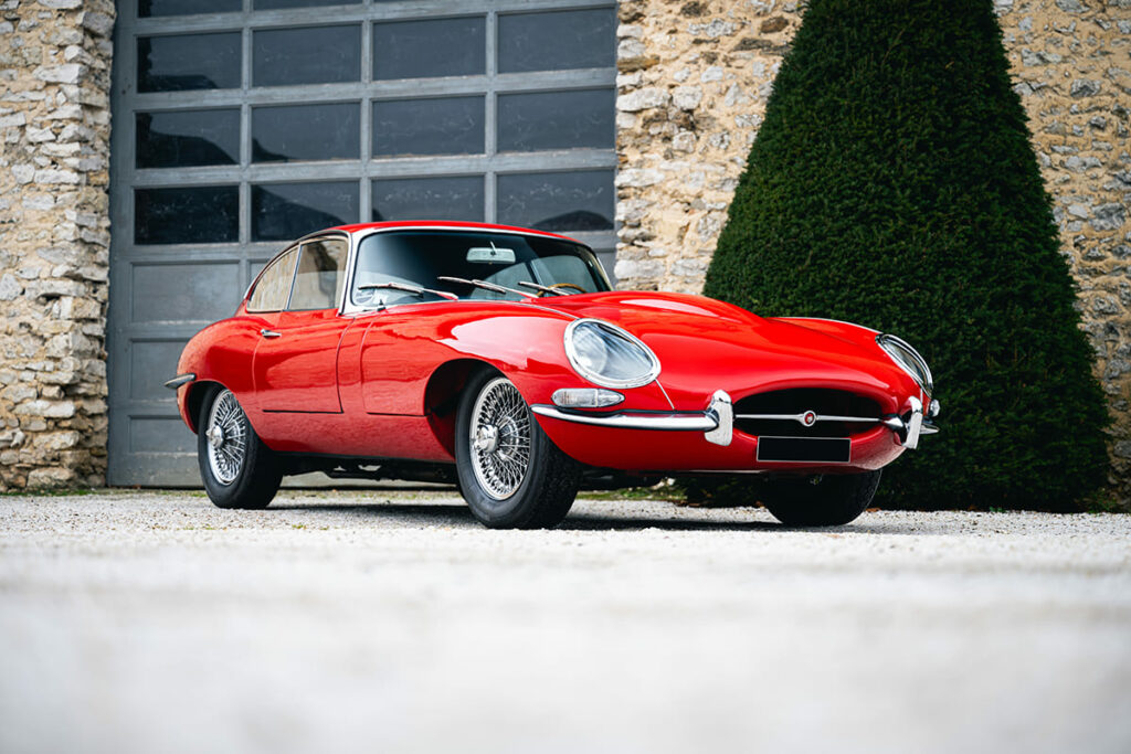 shooting photo voiture automobile collection prestige Jaguar Type E 3.8l 1961 youngtimer classique mise en vente ile de france yvelines paris