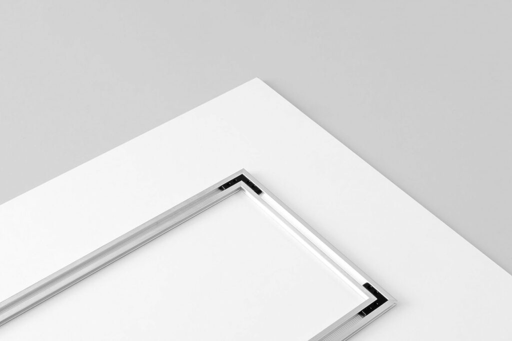 support profilé aluminium fixation tableau dibond sans encadrement